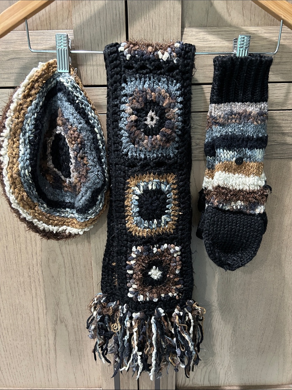 Steve Madden Multicolor Textured Crochet 3pc Scarf Set